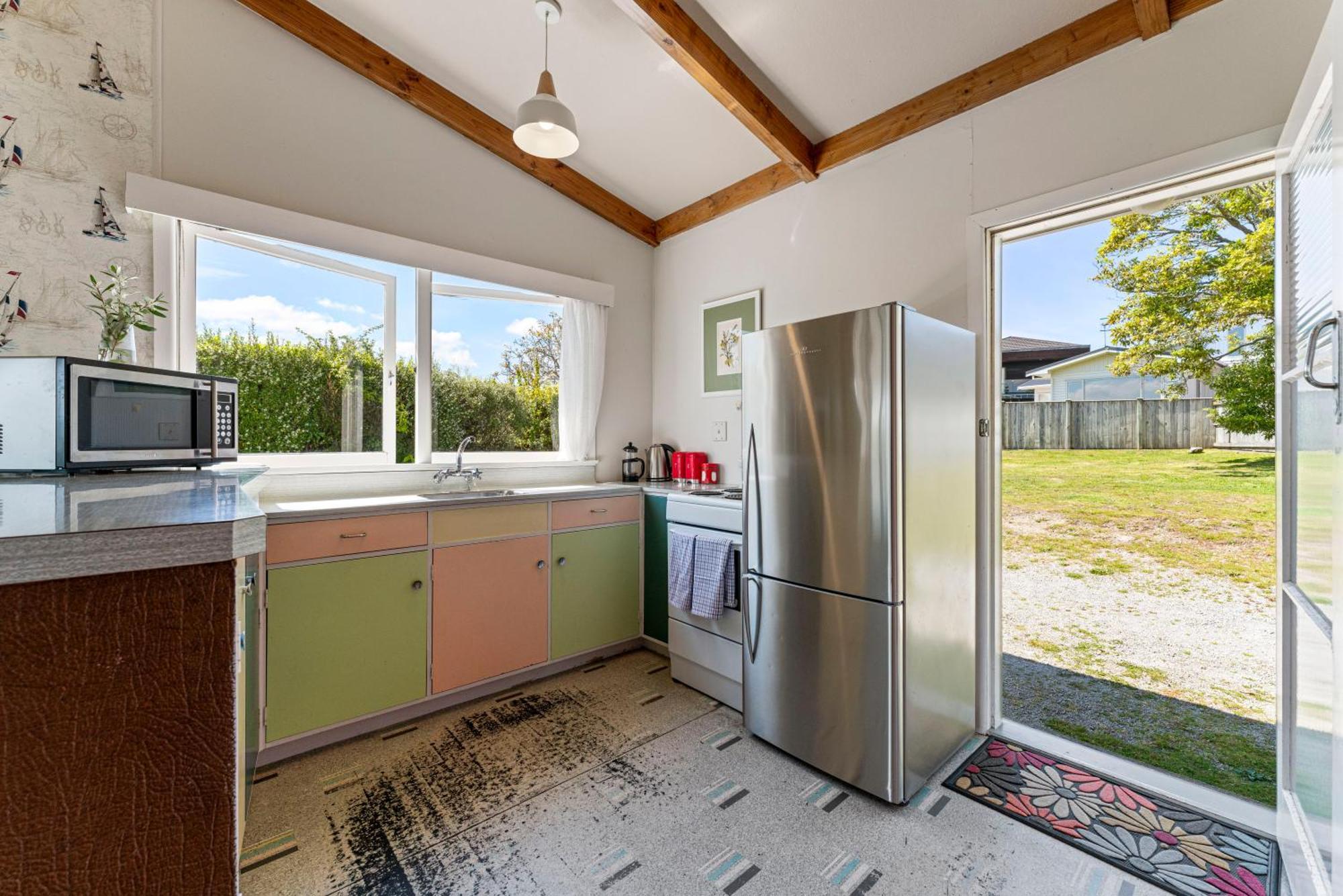 Lakeview Cottage - Rainbow Point Holiday Home Taupo Exterior photo