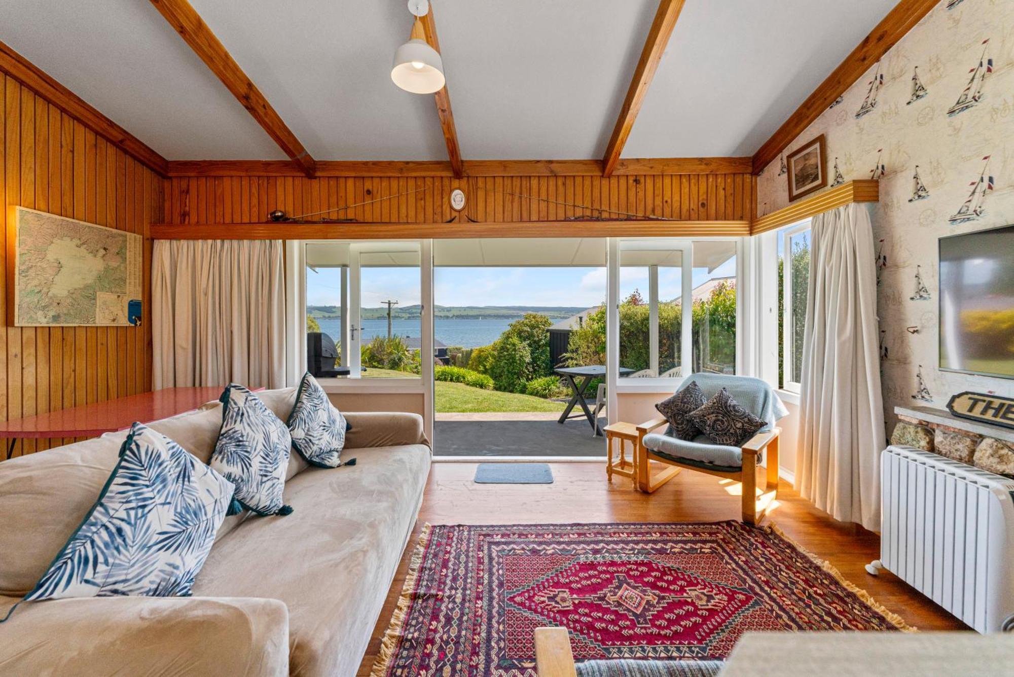Lakeview Cottage - Rainbow Point Holiday Home Taupo Exterior photo